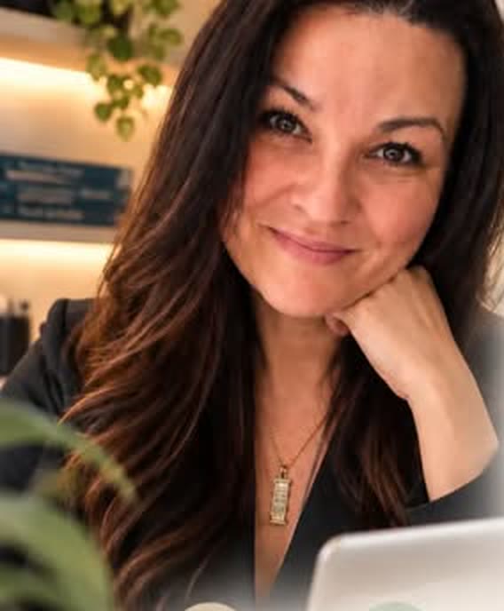 Fabiana Soares, nutricionista, sorrindo